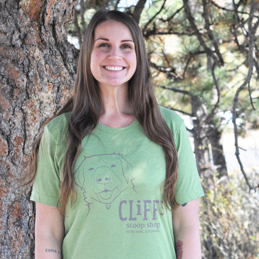 Green T-Shirt, "Cliff's Scoop Shop", Clifford the dog's face in the center