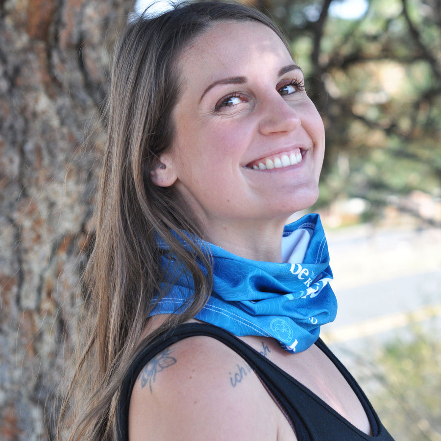 woman wearing neck gaitor